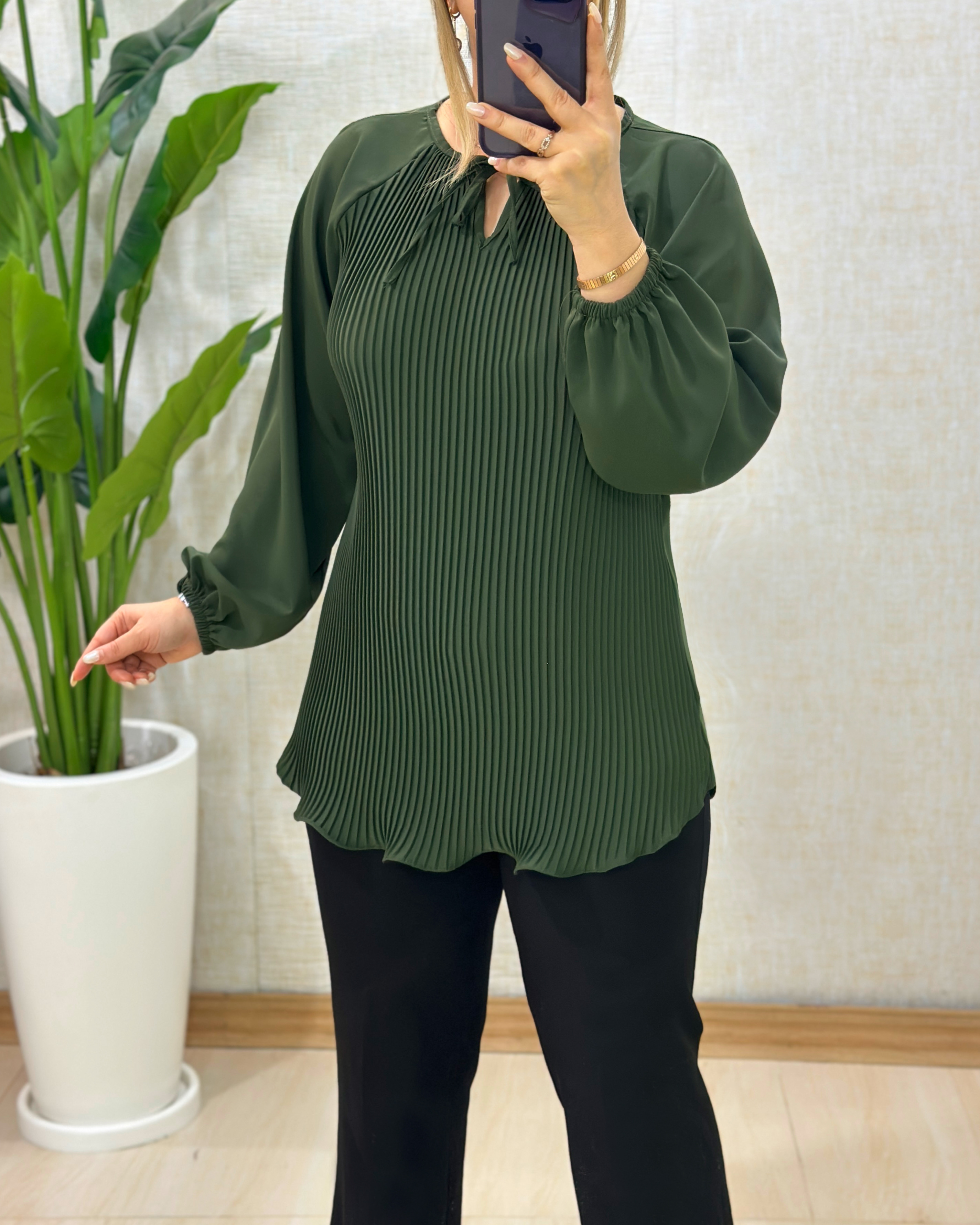 B557- شومیز پلیسه