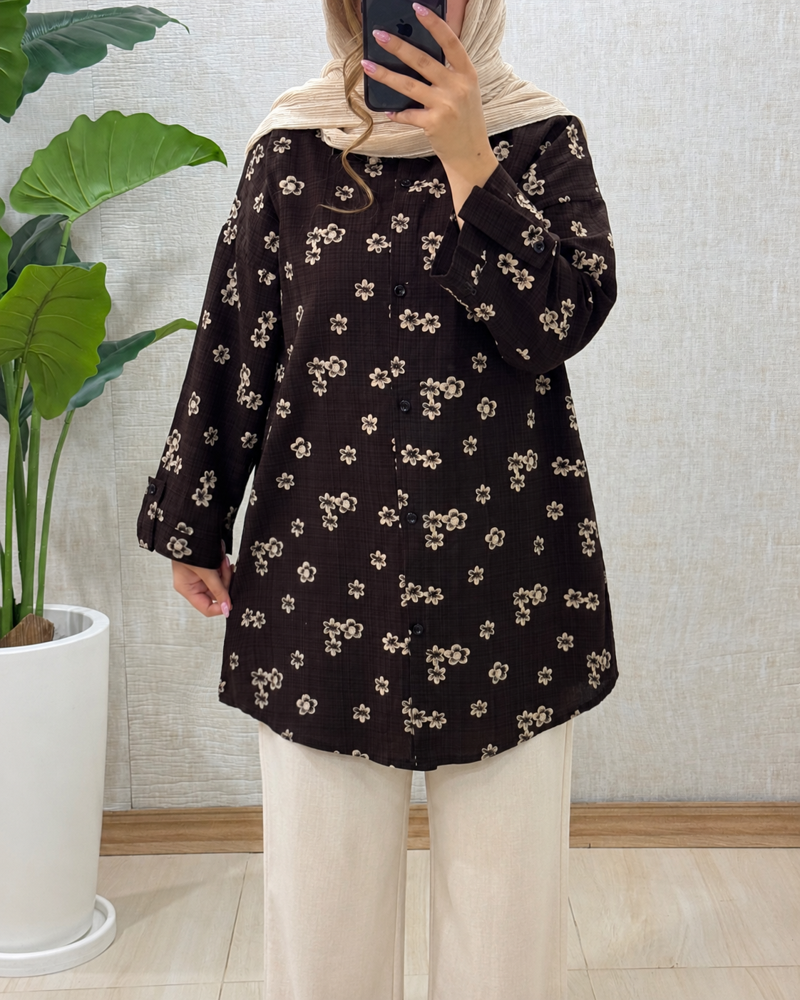 C573- مانتو گل گچی